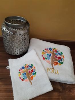 Handtuch und Waschhandschuh im Set mit Yoga - Stickerei